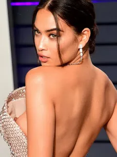 shanina shaik nip slip upskirt at the 2019 vanity fair oscar party hq