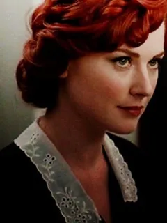 alexandra breckenridge as moira o'hara in american horror story