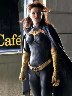 dina meyer as batgirl in birds of prey