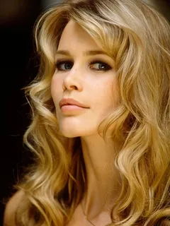 claudia schiffer #18