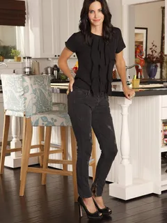 courteney cox casual but still sexy as hell