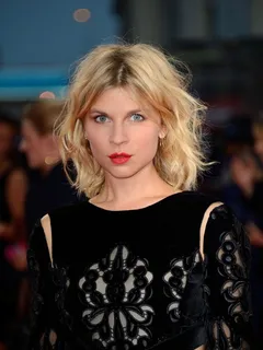 clemence poesy -1-/82 -5'6''- 32-24-34''-32b-bra -124lbs -7-shoe, ''get on up'' premiere...oral delight....yum!