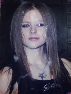 avril lavigne's pretty face drenched