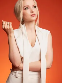 dove cameron