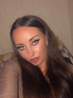 look at this sweet irish slut chloe o brien 18