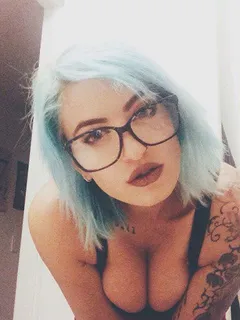 hot nerdy babe wearing glasses