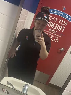 this is why pizzas are late at dominos. hoes being hoes