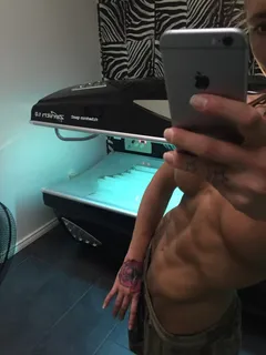 abs selfie